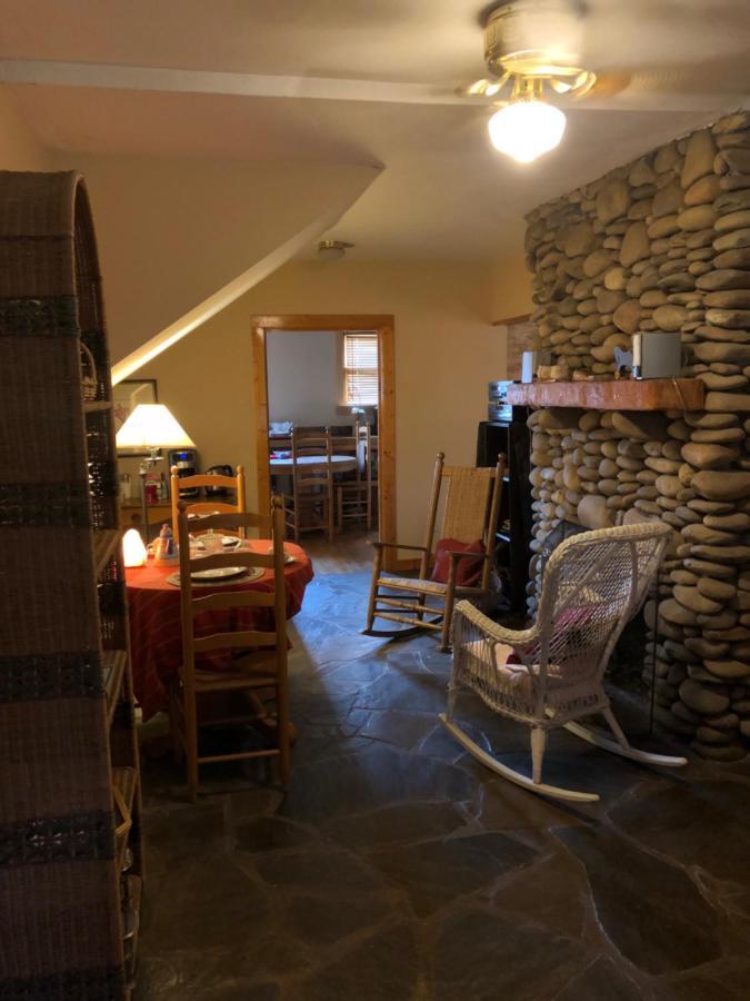 Smokies Bed And Breakfast - Evergreen Cottage Inn بيدجن فورج المظهر الخارجي الصورة